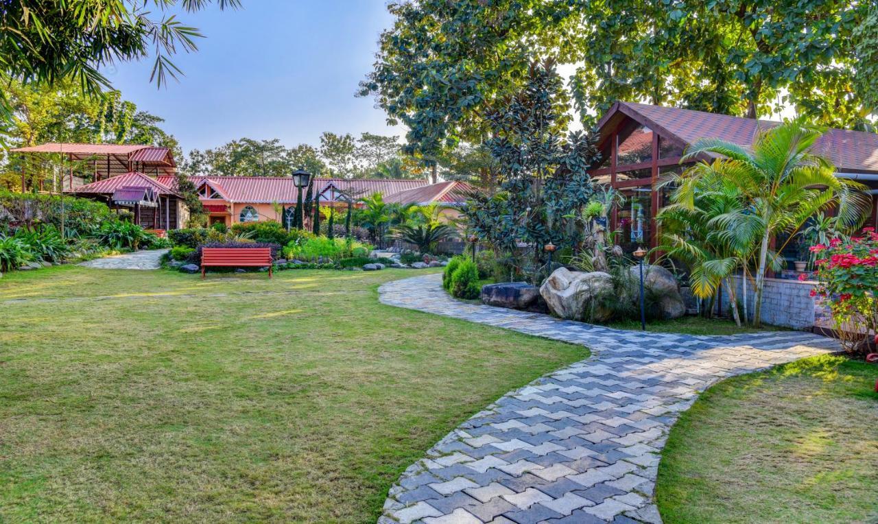 Treebo Premium Blue Mountain Country Club And Resort Siliguri Luaran gambar